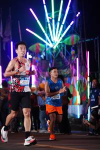 BIB: 4255, 42000, 42346
                            <button type="button" onclick="openModal(20243585)" class="btn btn-primary btn-sm float-right btn-popup" data-toggle="modal" data-target=".modal-high-quality">
                        <i class="fas fa-shopping-cart"></i> Add to Cart
                    </button>
                                            <button type="button" onclick="isThisMe(20243585, true)" class="btn btn-success btn-sm float-right btn-popup btn-isme hidden" data-toggle="tooltip" data-placement="bottom" title="นี่คือรูปของคุณใช่ไหม คลิกที่นี่เพื่อเอาเข้าอัลบั้ม">
                        <i class="fas fa-plus"></i> Add to album
                    </button>
                    <button type="button" onclick="isThisMe(20243585, false)" class="btn btn-warning btn-sm float-right btn-popup btn-isnotme hidden">
                        <i class="fas fa-ban"></i> Remove from album
                    </button>